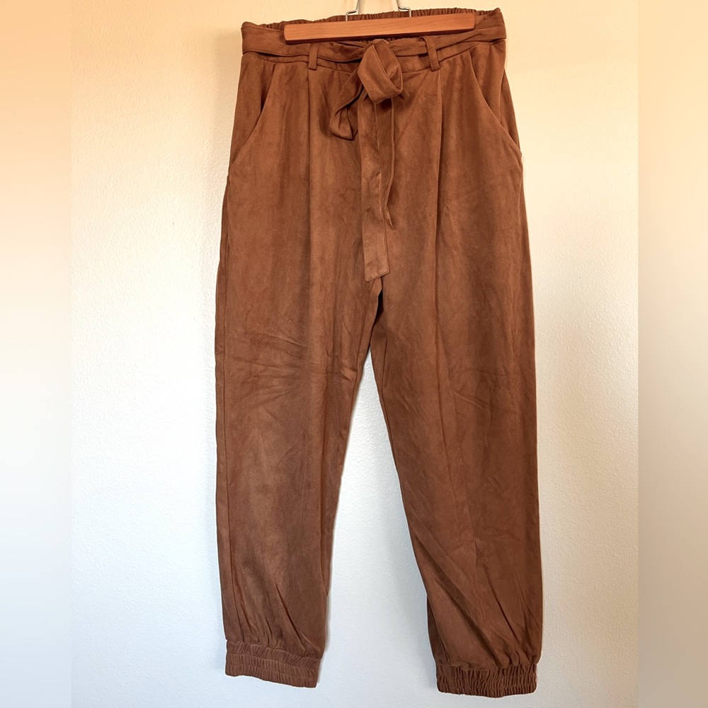 NWT Mi Ami Francesca's Orange Suede Pants with Tie Waist